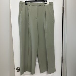 NWT Abercrombie & Fitch sloan High-Rise Wide-Leg Pants in Sage Green in 16S
